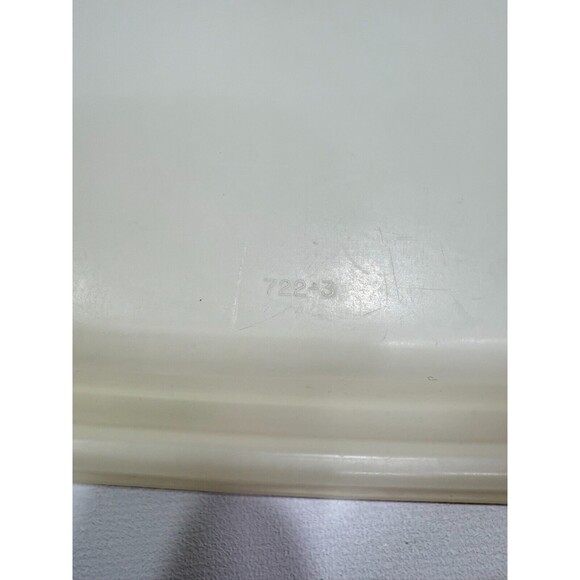 Vintage Tupperware Deviled Egg Keeper Carrier Tray Container Harvest Gold 723-4 - Picture 7 of 8